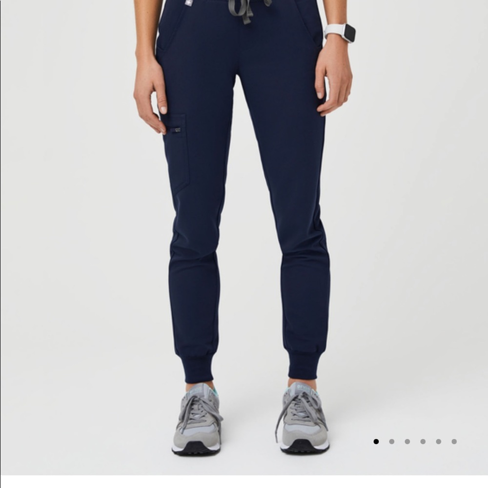 2 PAIRS Figs Zamora jogger scrub pants